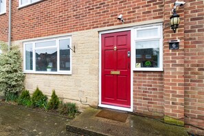 Front of property - St Anne's Serviced Accommodation (Bicester)