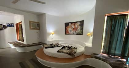 Tigerwoods Kanha Resorts & Spa