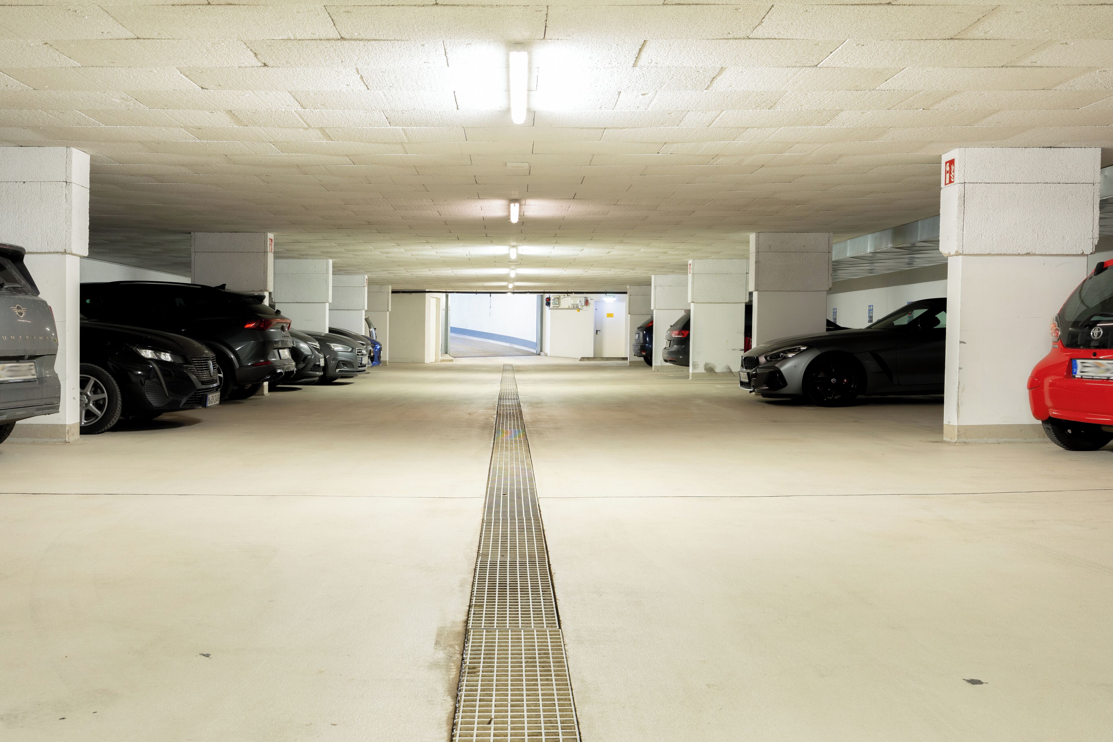 self-parking (surcharge) 10 per day