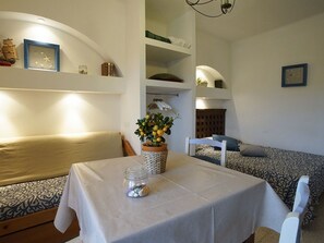 Flat-screen TV - Residence Les Mandariniers (Hyères)