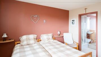 Nhà, 3 phòng ngủ | Phòng tắm | Bồn tắm và buồng tắm vòi sen riêng, bồn tắm ngâm