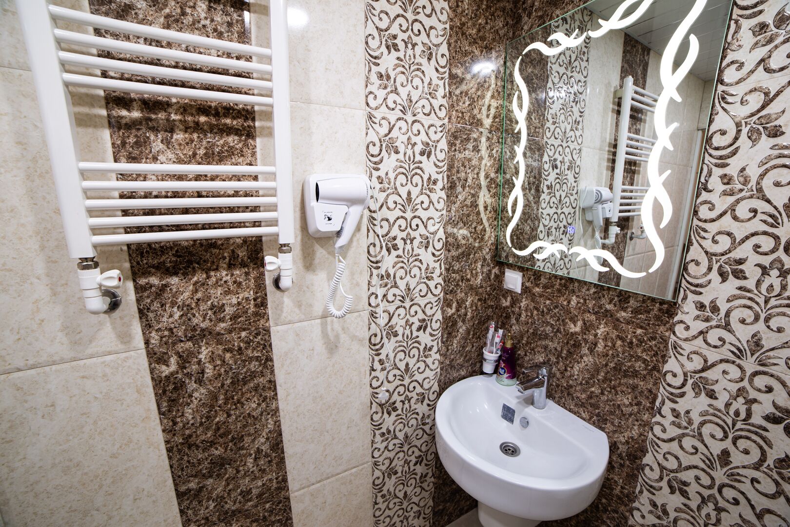 Photo - Alex Hotel