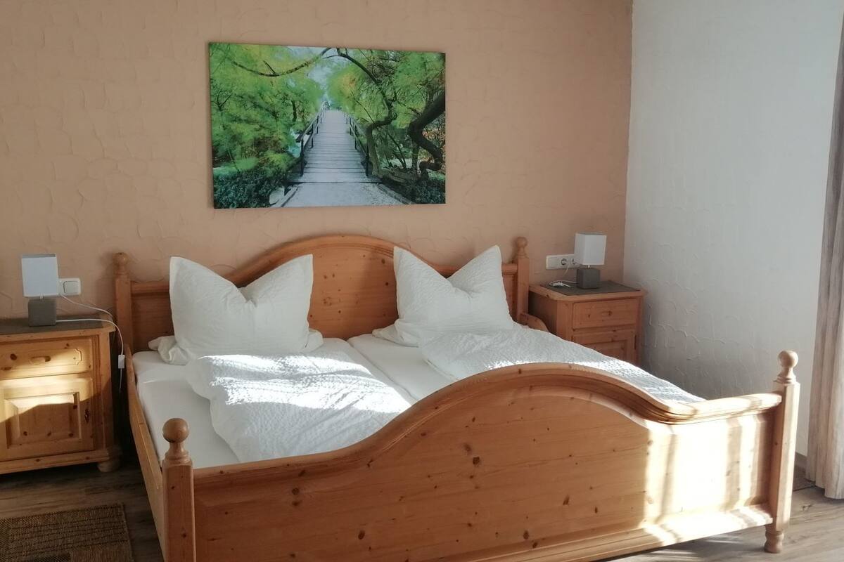 Departamento, 3 camas individuales | Tabla de planchar con plancha, wifi gratis y ropa de cama