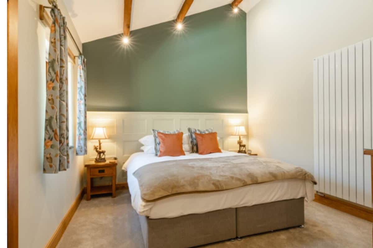 Suite Deluxe | Decoración individual, mobiliario individual, escritorio