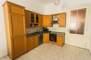 アパートメント | 専用キッチン | 冷蔵庫、オーブン、コンロ、食器洗い機