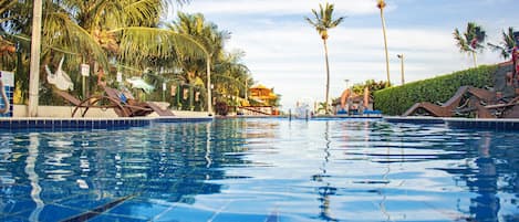 Outdoor pool, sun loungers