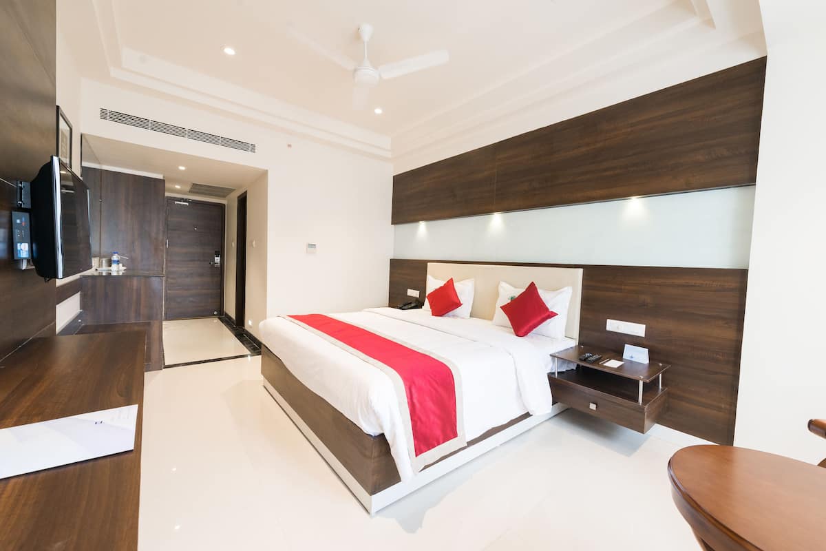 Premium bedding, memory-foam beds, in-room safe, desk