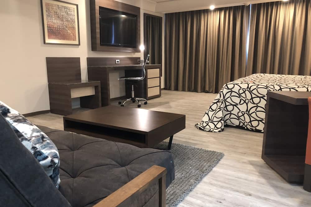 Econo Express Hotel