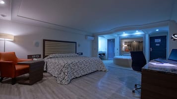 Suite Deluxe, 1 cama King size, para no fumadores, hidromasaje | Sábanas de algodón egipcio, ropa de cama de alta calidad y edredón
