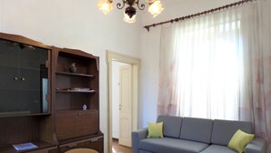 Apartment, 2 Bedrooms | Living room - Casa dell'Alfonsino (Baveno)
