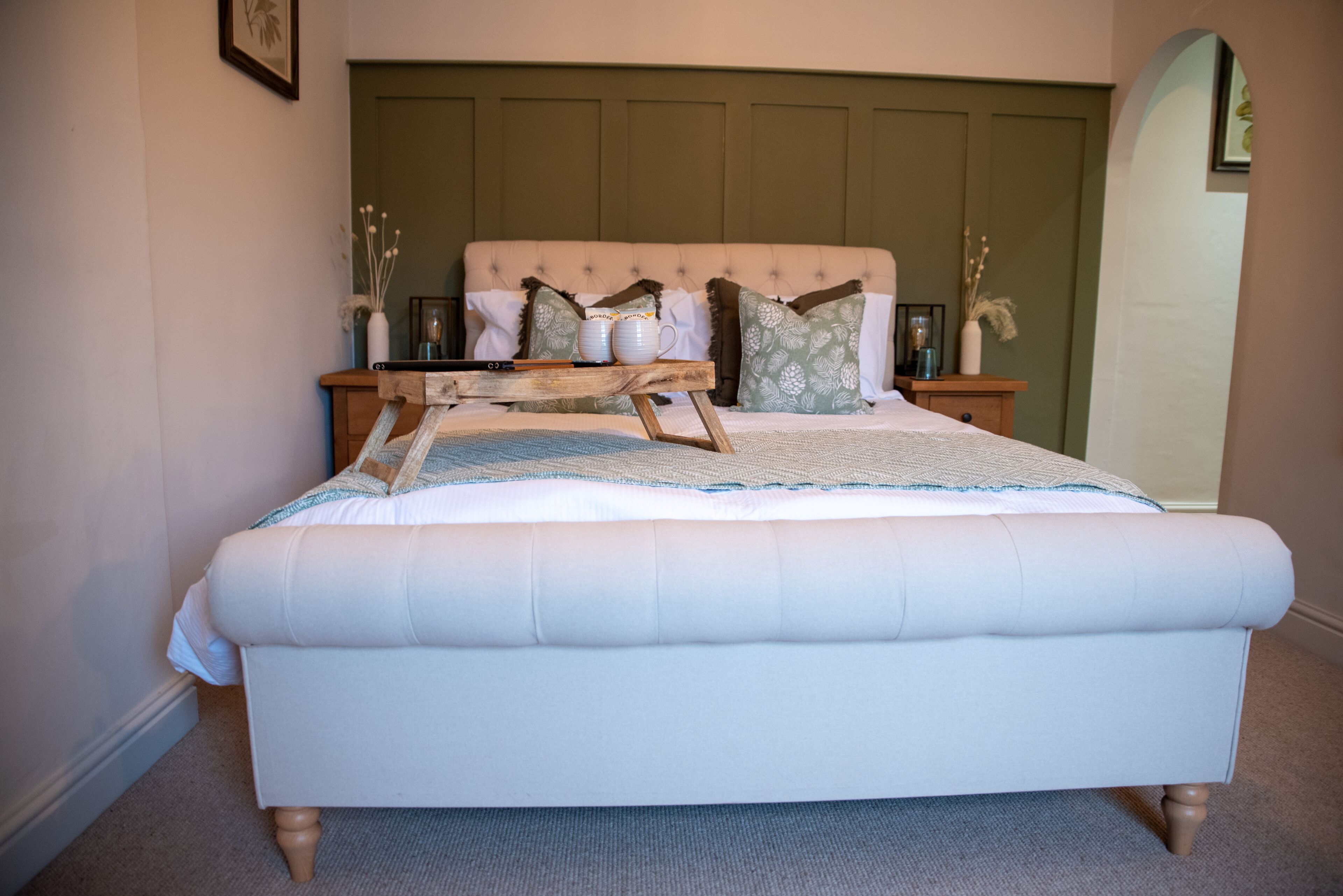 Deluxe Double Room, 1 King Bed, Courtyard View | Desk, iron/ironing board, free WiFi, bed sheets