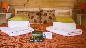 Deluxe Bungalow, Multiple Beds, Non Smoking | Individually decorated, individually furnished, free cribs/infant beds - B&B Lao (Papasidero)