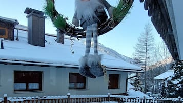 Romantic Suite, 3 Bedrooms, Non Smoking, Mountain View | View from room