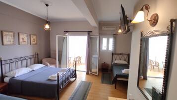 Free WiFi, bed sheets