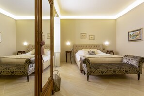 Suite | Zimmersafe, Verdunkelungsvorhänge, schallisolierte Zimmer, Zustellbetten