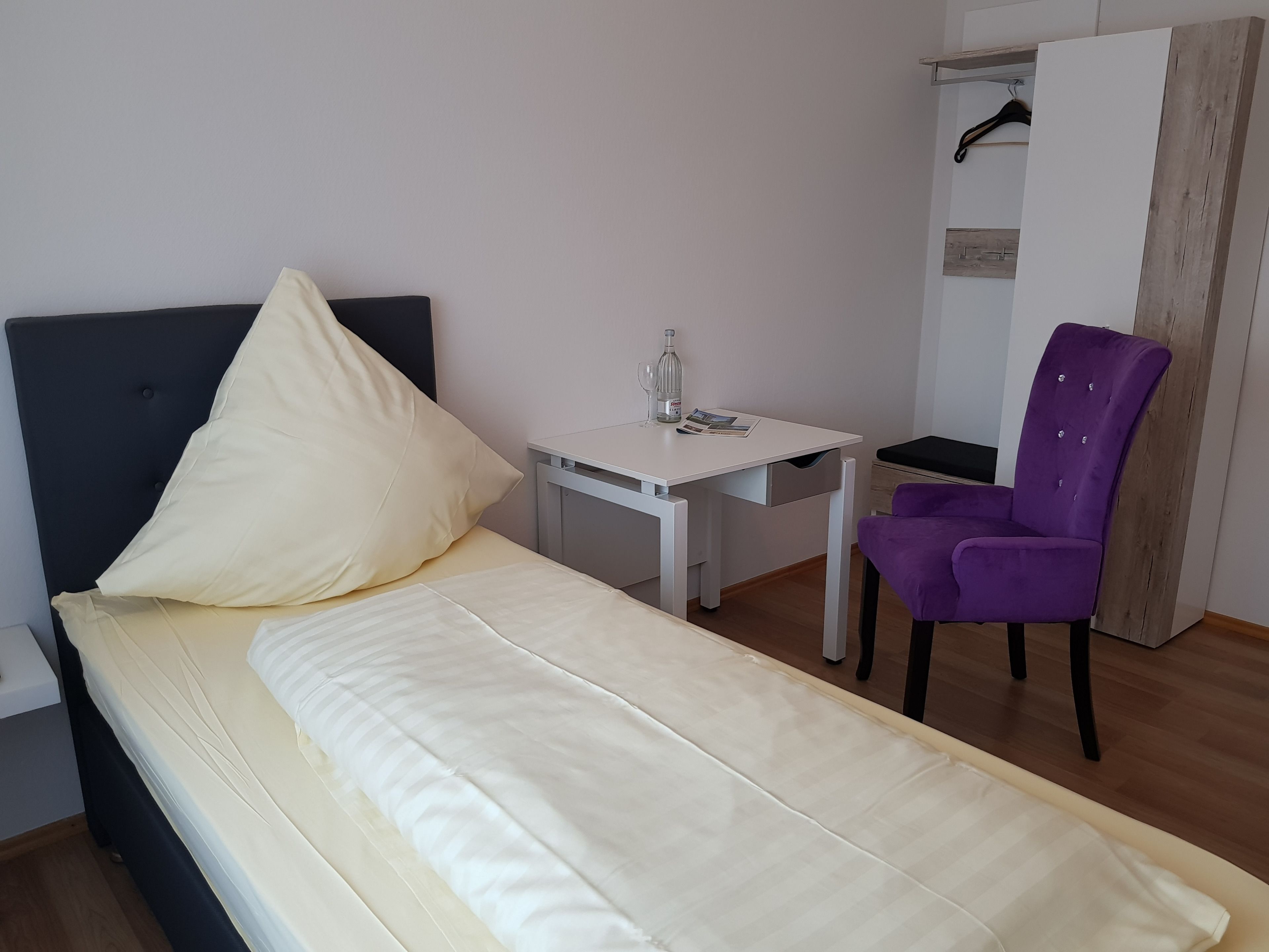 comfort single room | in-room safe, desk, cots/infant beds, free wifi