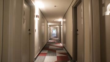 Standaard appartement, 2 eenpersoonsbedden | Grondplan