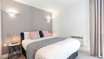 Apartment, 1 Schlafzimmer | 1 Schlafzimmer, schallisolierte Zimmer, Bügeleisen/Bügelbrett