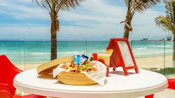 4 restaurants, breakfast, lunch served; local and international cuisine