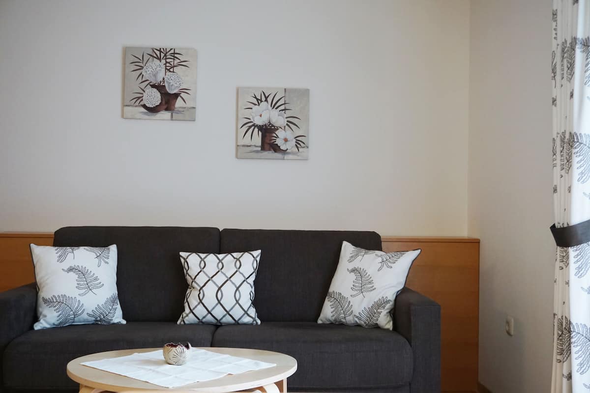 Apartment (Graukogelblick) | Living area | Flat-screen TV
