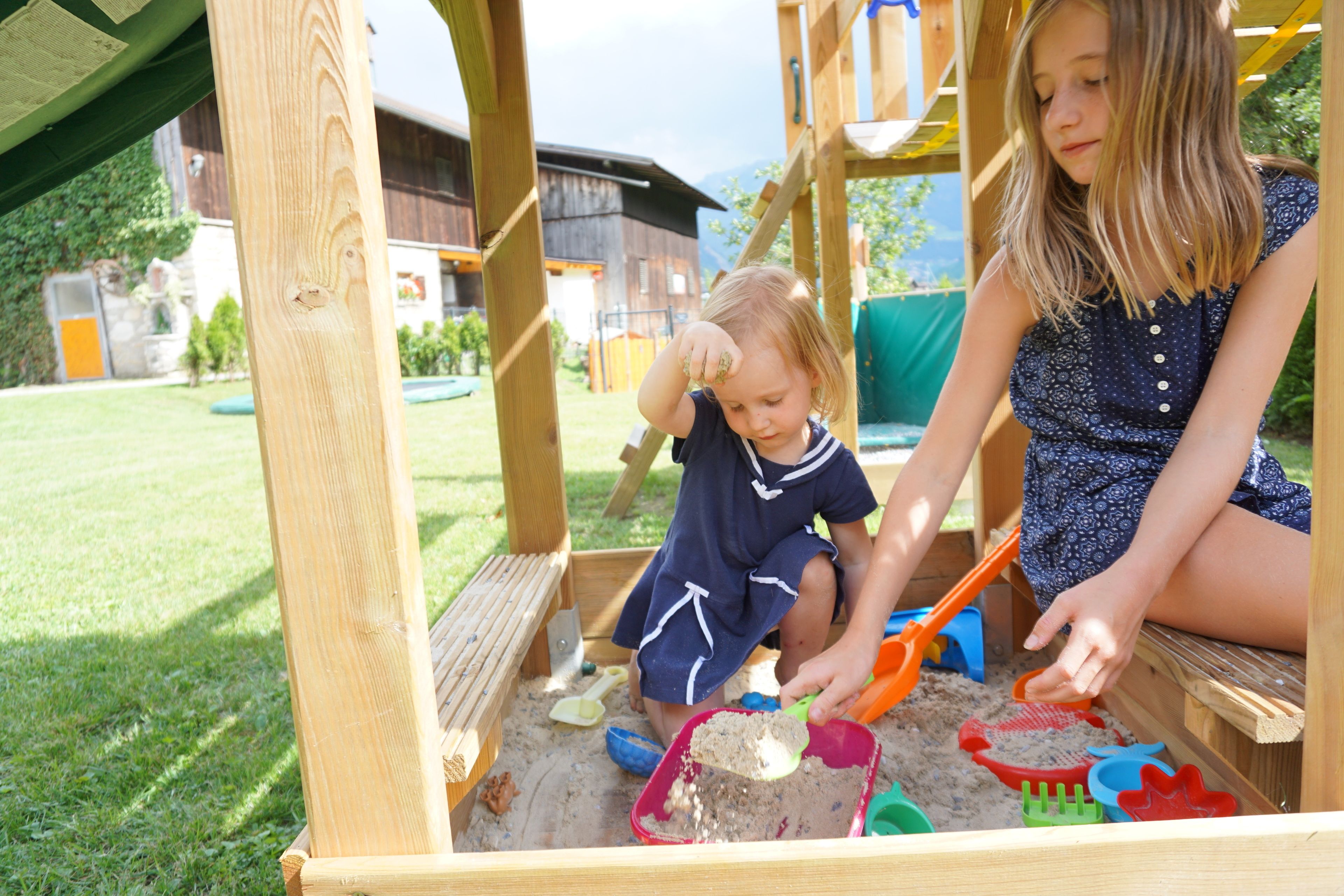 Área de juegos infantiles al aire libre