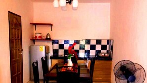 Unclassified image, 5 of 10, button - Roy's Townhouse (General Santos)