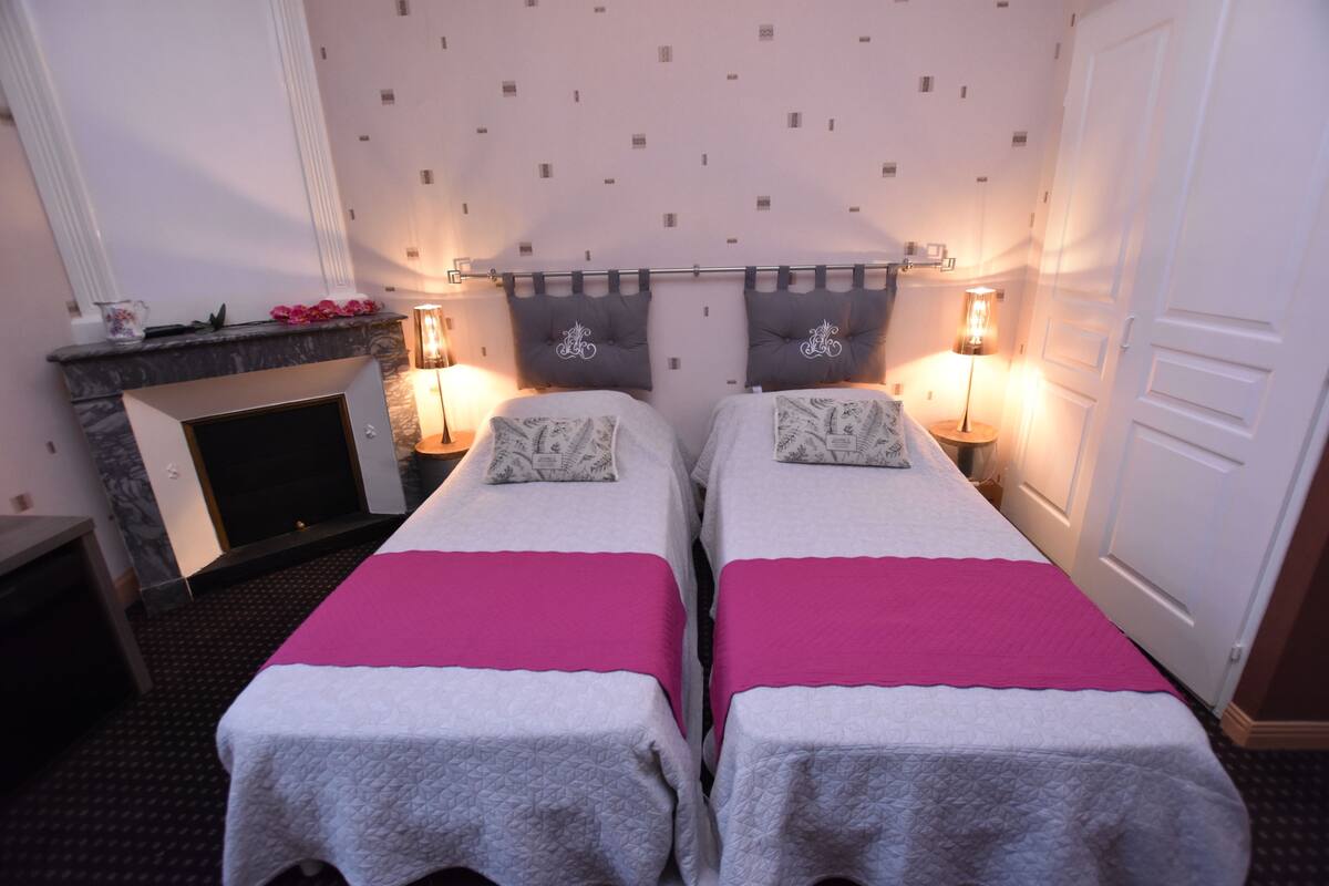 Twin Room (Kiwi)