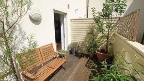 Terrace/patio - Cobourg House 4 (Tenby)