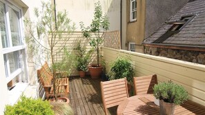 Terrace/patio - Cobourg House 4 (Tenby)