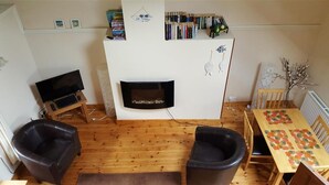 TV, DVD player - Broad Haven Cottage (Pembroke)