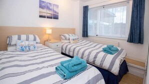 Unclassified image, 3 of 13, button - Croft Court 45 (Tenby)
