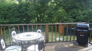 Outdoor dining - Clos Yr Ysgol 3 (Narberth)