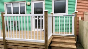 Exterior detail - Freshwater Bay 13 (Pembroke)