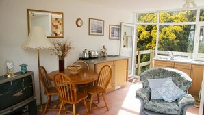 Living area - Fulmar, Folkeston Hill 41 (Haverfordwest)
