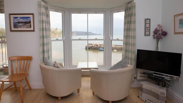 Living area - Goscar Court 1 (Tenby)