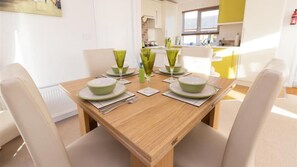 Dining - Heritage Park 14 (Narberth)