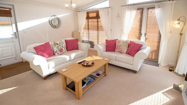 Living area - Heritage Park 14 (Narberth)