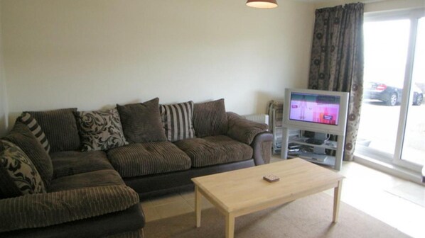 Living room - Beach Court 3 (Saundersfoot)