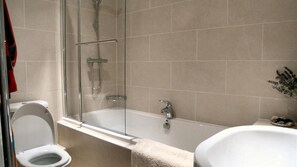 Bathroom - Cobourg House 8 (Tenby)