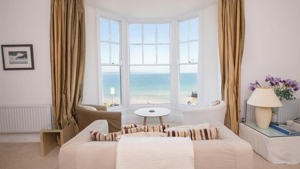 Living area - High Street 6 (Tenby)