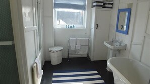 Towels - Lyndale House (Tenby)