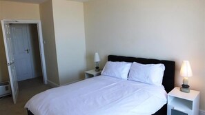 1 bedroom, iron/ironing board - Northcliffe House 8 (Tenby)