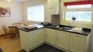 Private kitchen - Hoyles Close 14 (Tenby)