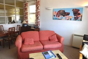 TV - Cwrt Yr Wylan 2 (Tenby)