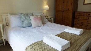 3 bedrooms, free WiFi - Quarry Cottages 4 (Tenby)