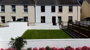 Property grounds - Quarry Cottages 4 (Tenby)
