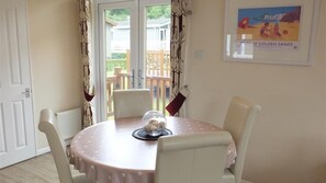Dining - Heritage Park 19 (Narberth)