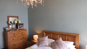 WiFi, bed sheets