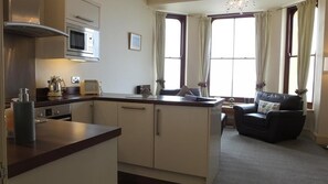 Fridge, microwave, dishwasher - St Agathas Apartment 2 (Tenby)