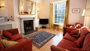 TV - Frogmore Terrace 1 (Tenby)